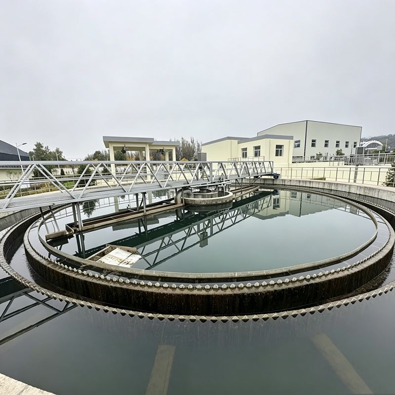 info-1-1 Wastewater Treatment Sludge Scraper